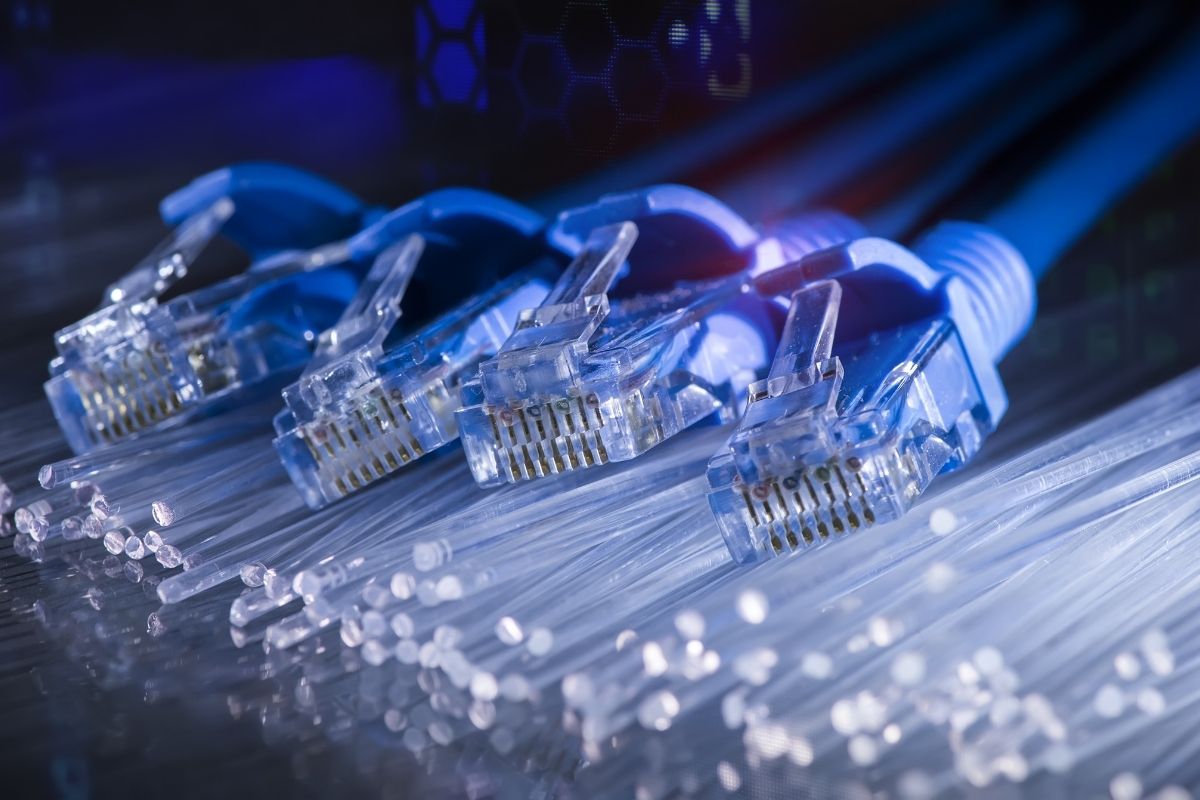 How Fiber Optic Internet Can Help Your Business
